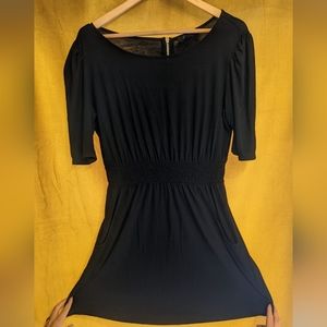 Comfy black 1/2 sleeve zipper back mini dress with pockets